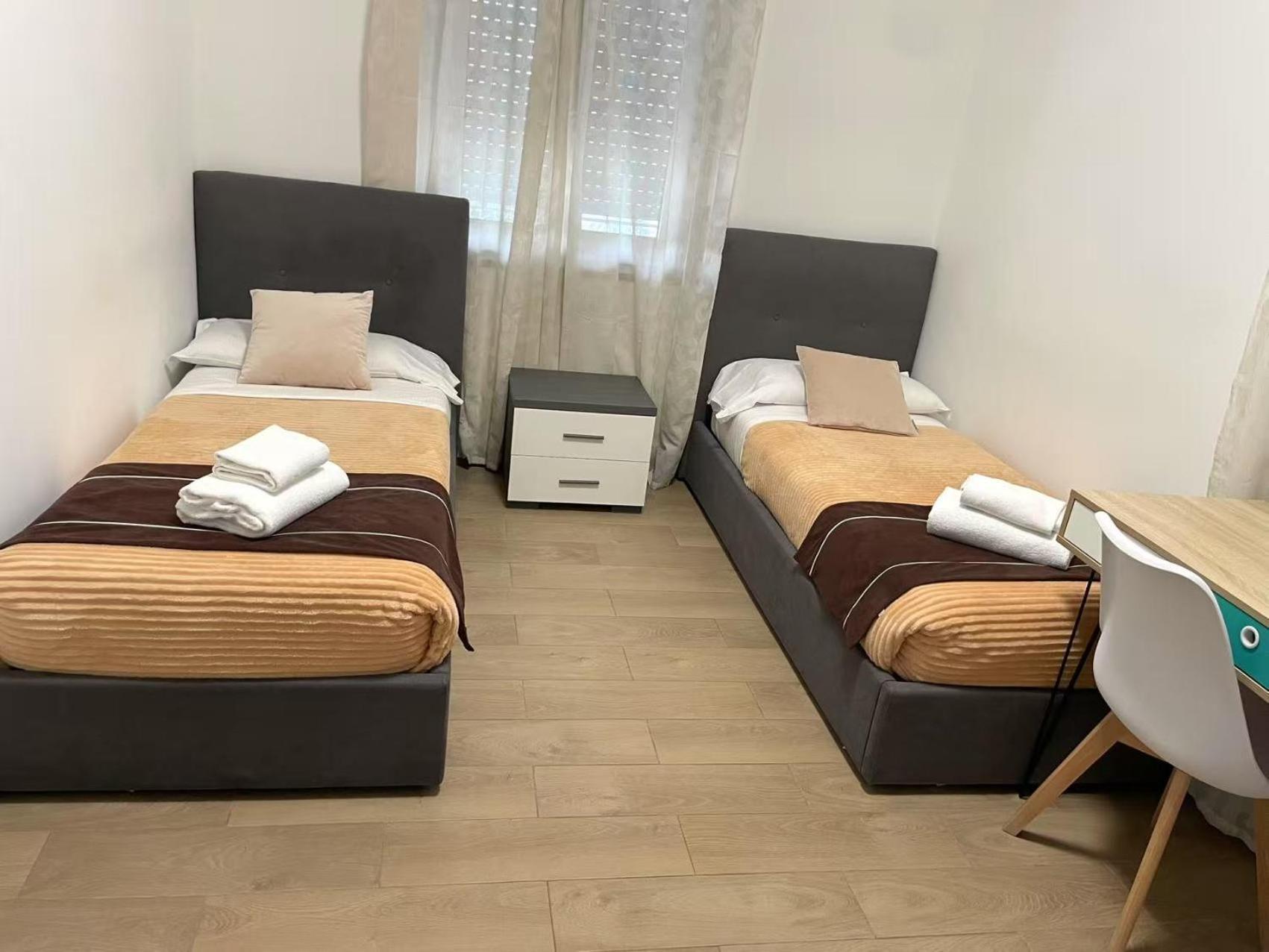 Fiera Rooms เวโรนา ภายนอก รูปภาพ